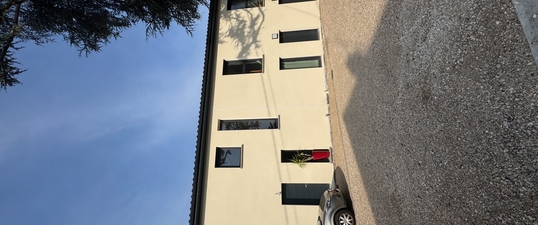 Thumbnail [100%x225]