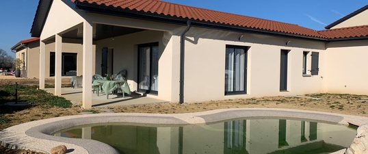 Thumbnail [100%x225]