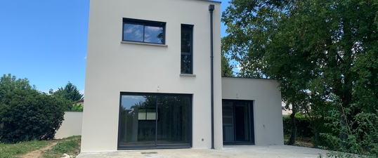 Thumbnail [100%x225]